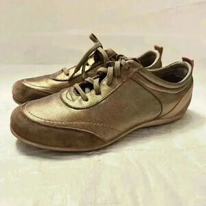 Vionic Willa Walker Women's Size 7 Gold Leather Sneakers Walking Shoes